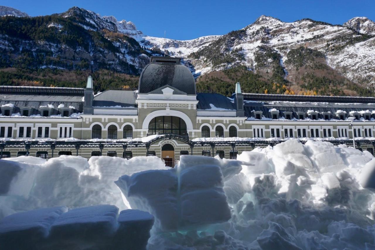 El Refugio De La Ardilla, Apartamento Canfranc-Estacion エクステリア 写真